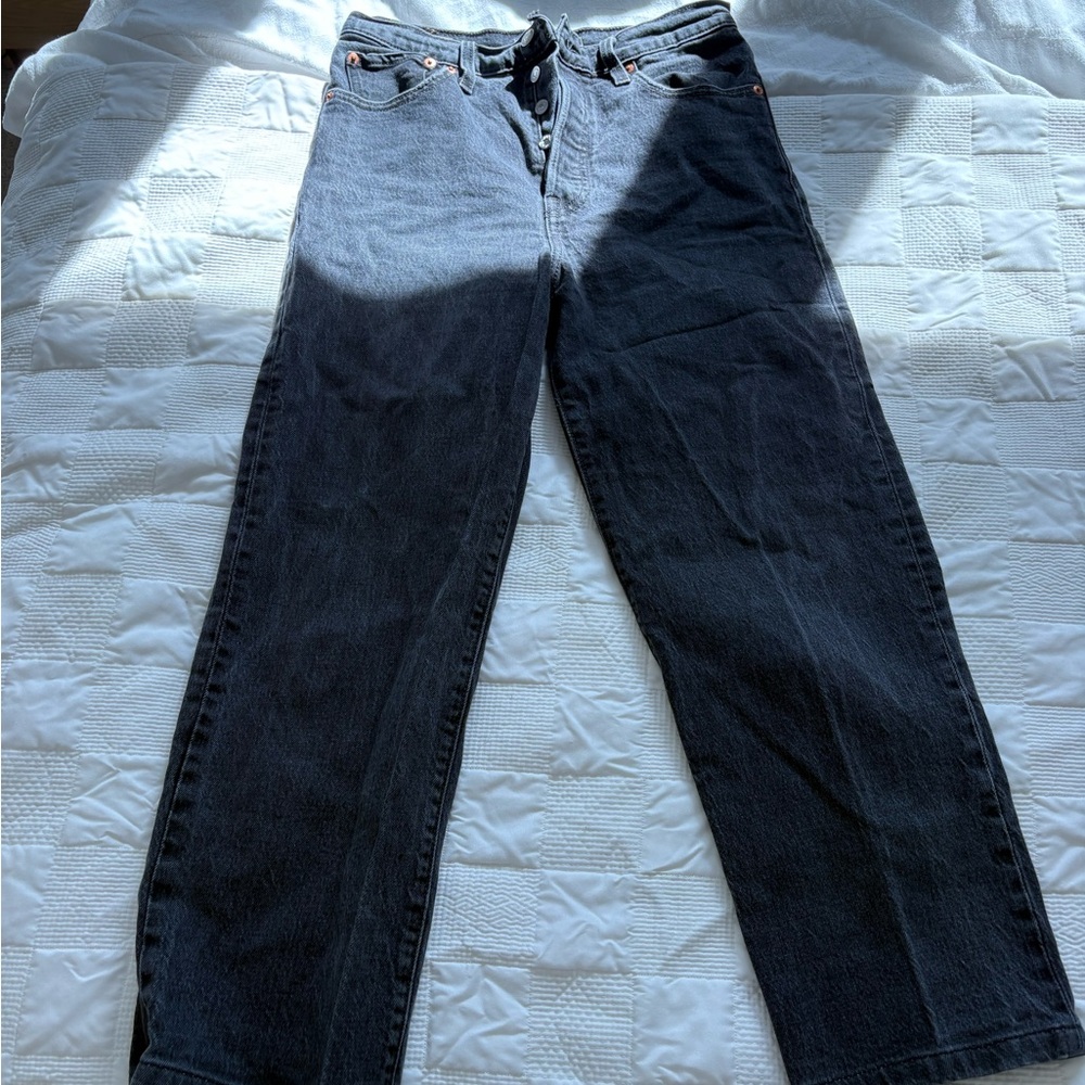 Levi’s rib cage straight Jean